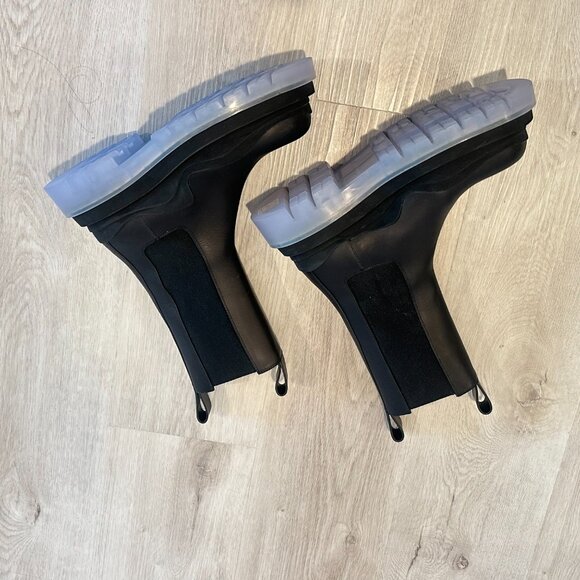 Bottega Veneta Calf Skin The Tire Chelsea Boot in Black and Transparent - Picture 6 of 7